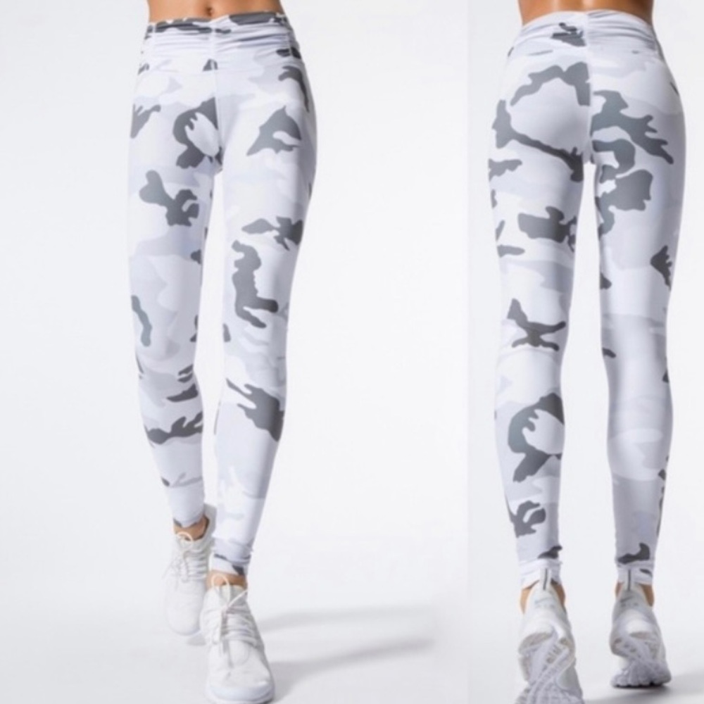 Carbon38 Size L Wildcat White Camo Leggings